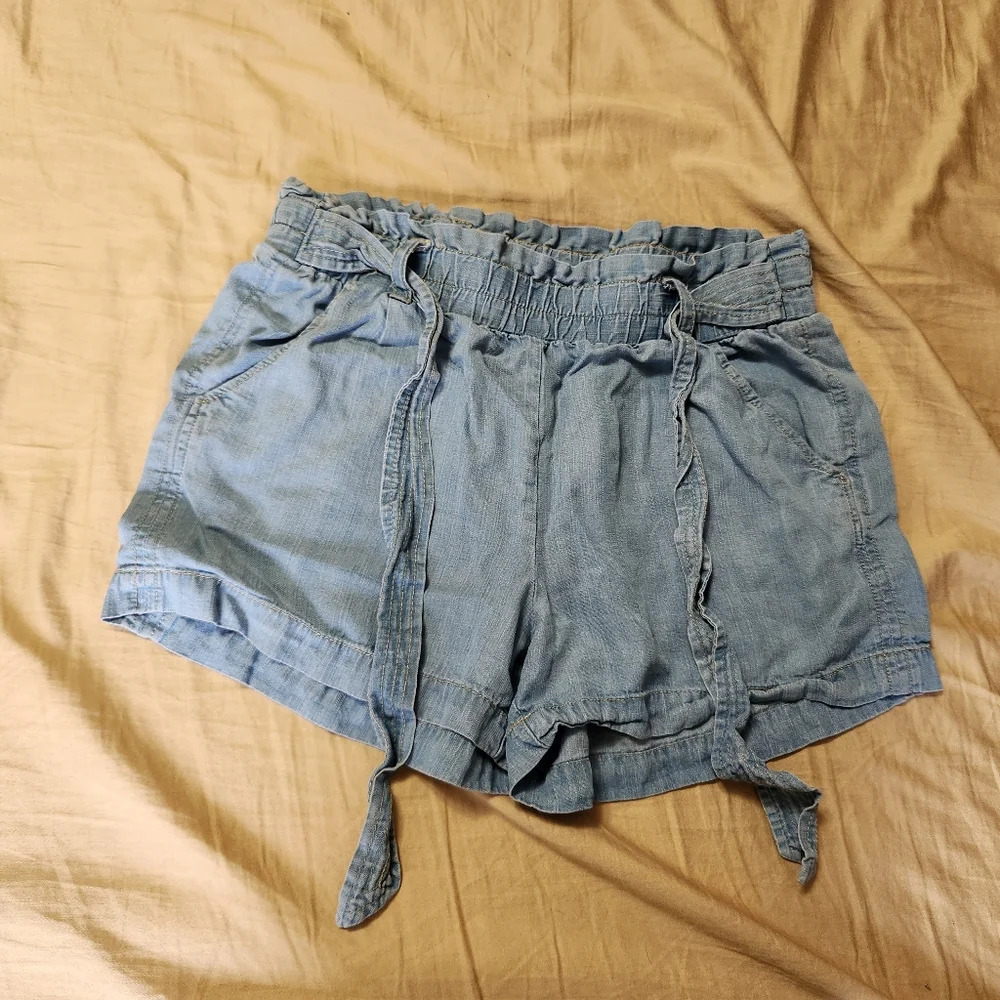 Jolt high waisted shorts size small‎
